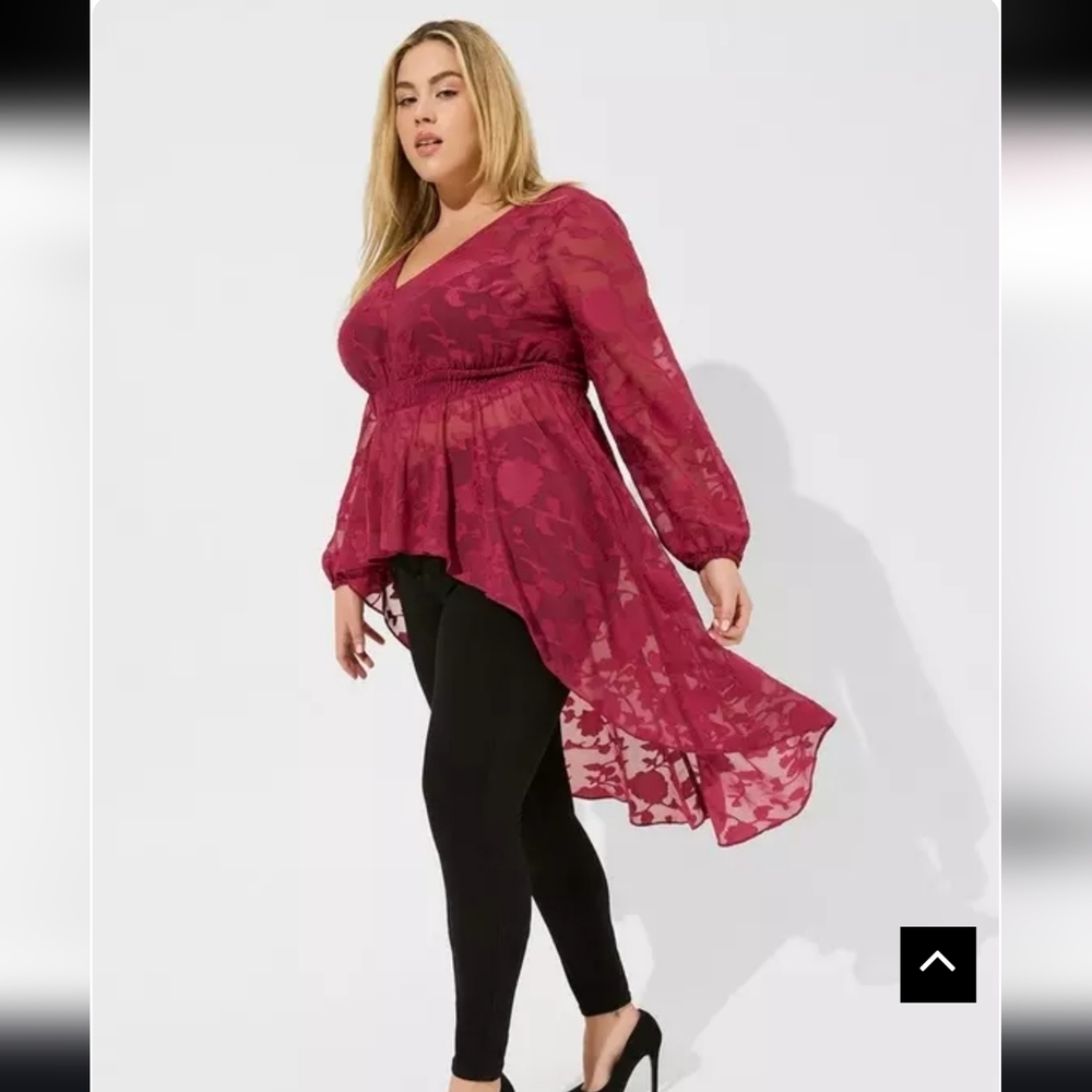 NWT TORRID 1X Chiffon Clip Floral Hi-Low Top